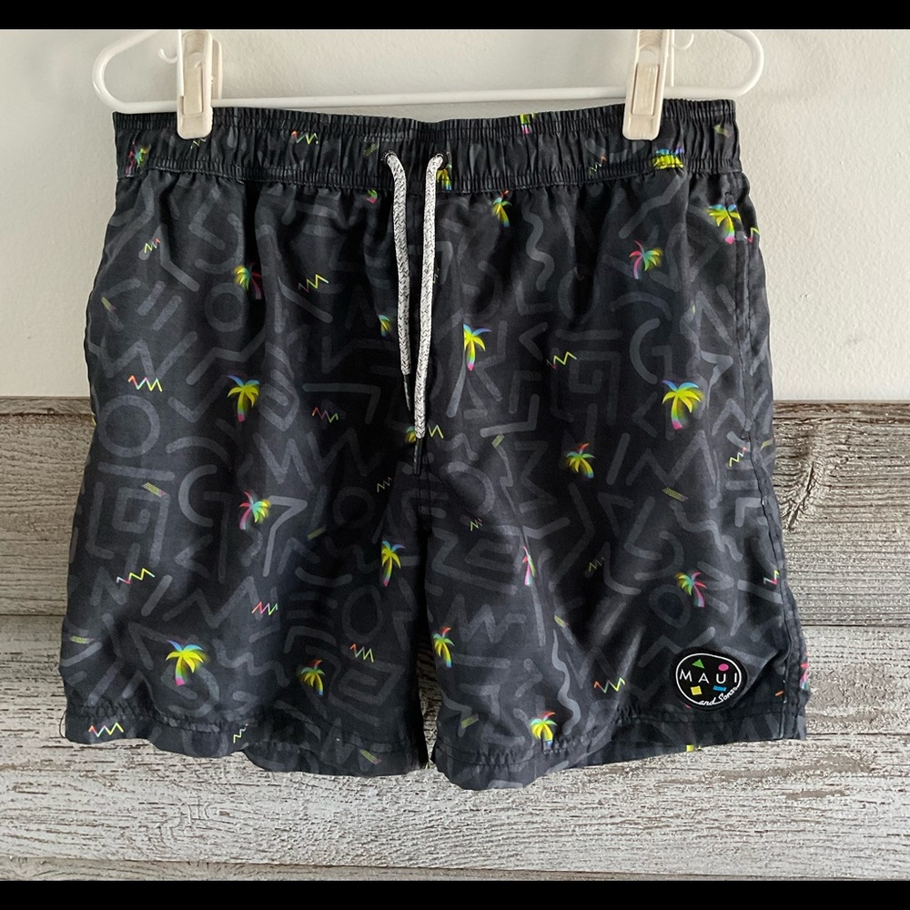 Maui and Sons swim trunks size XL